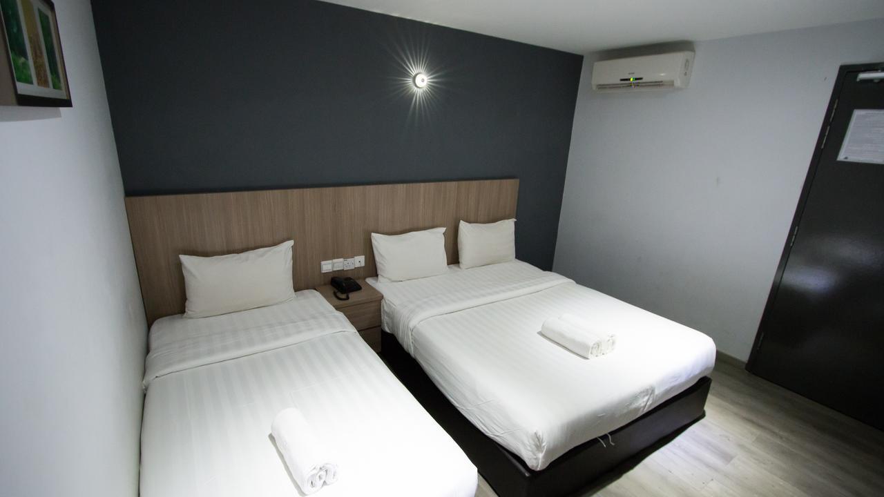 Hotel 99 Pusat Bandar Puchong Zewnętrze zdjęcie