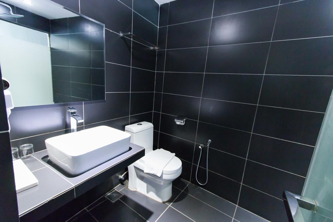 Hotel 99 Pusat Bandar Puchong Zewnętrze zdjęcie