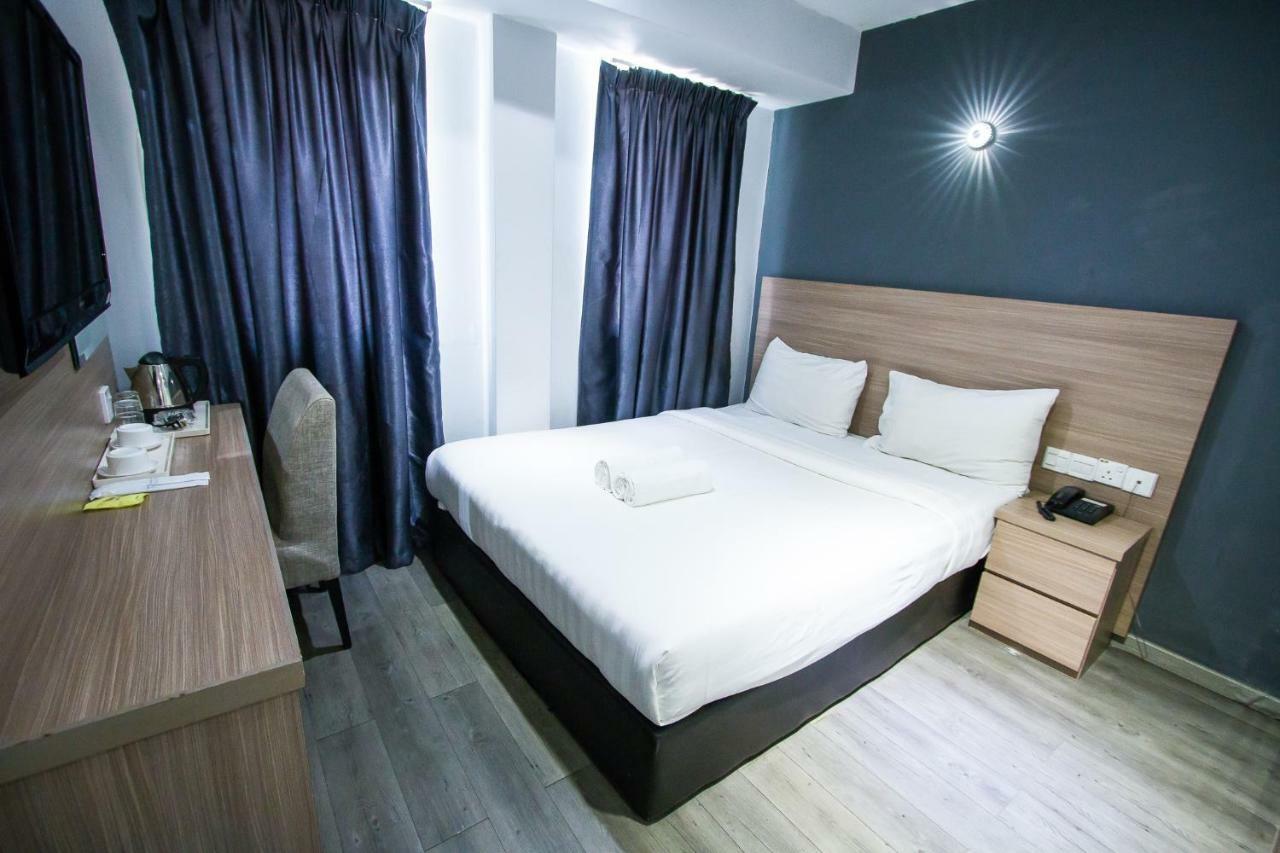 Hotel 99 Pusat Bandar Puchong Zewnętrze zdjęcie