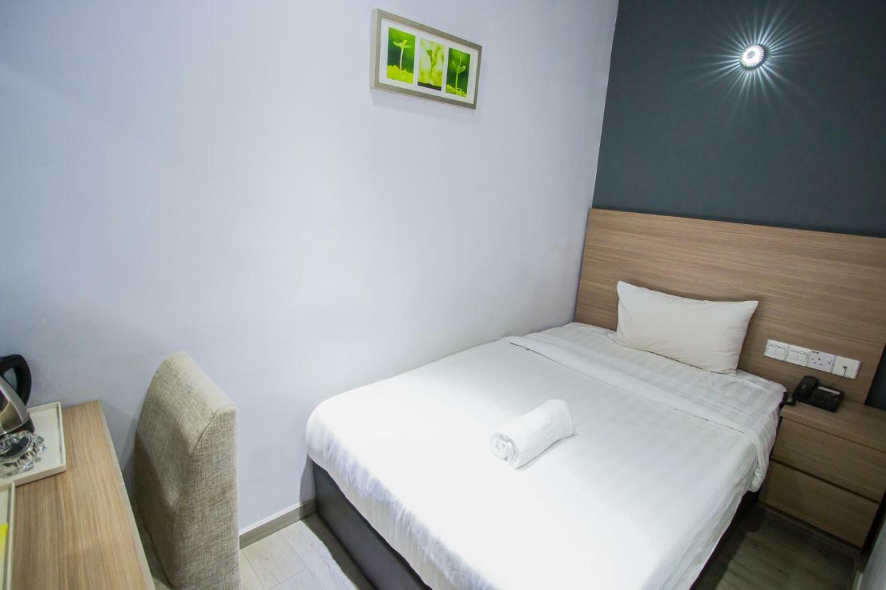 Hotel 99 Pusat Bandar Puchong Zewnętrze zdjęcie